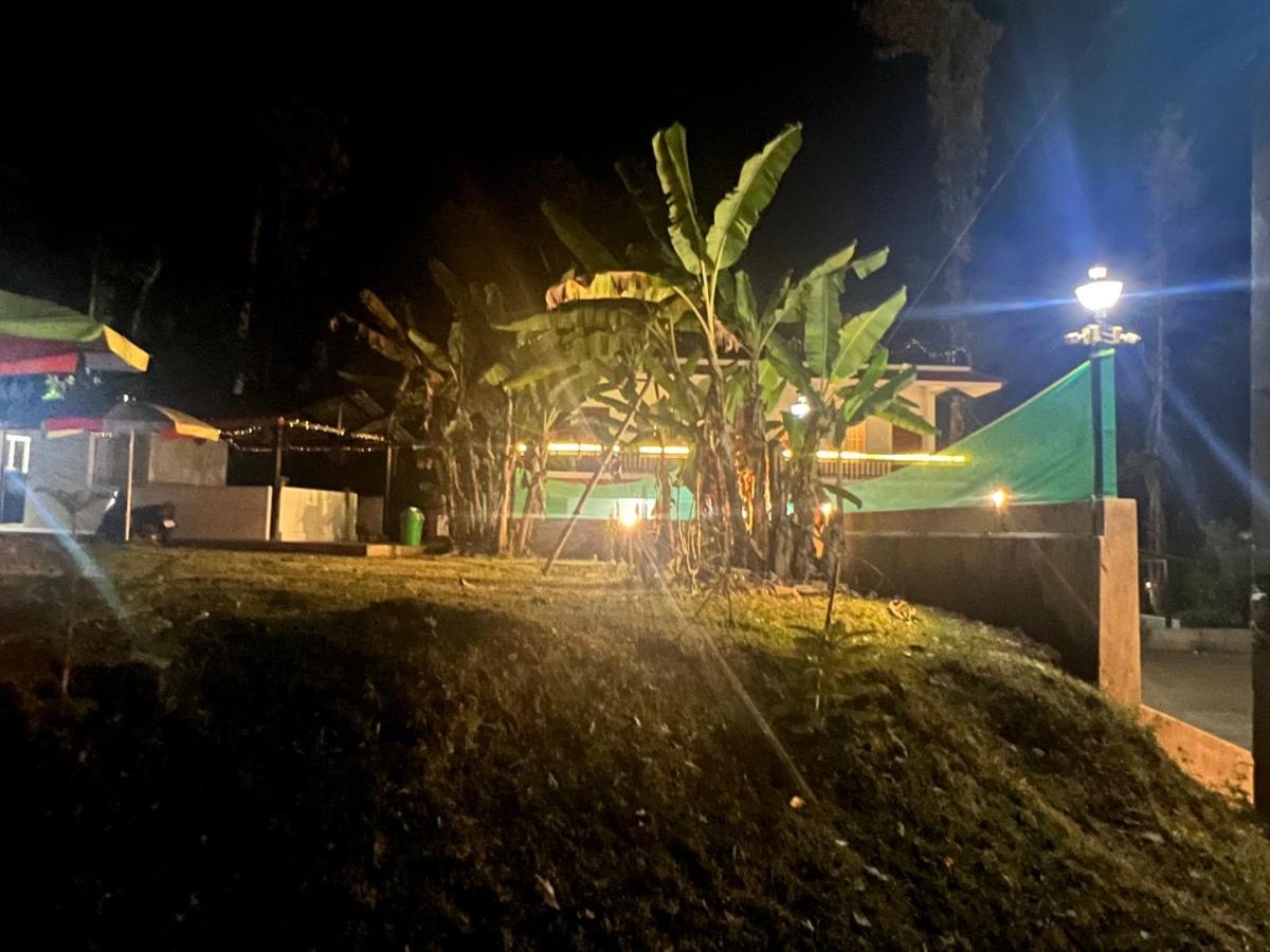 Sri Lakshmi Estates Apartman Siddāpur Kültér fotó