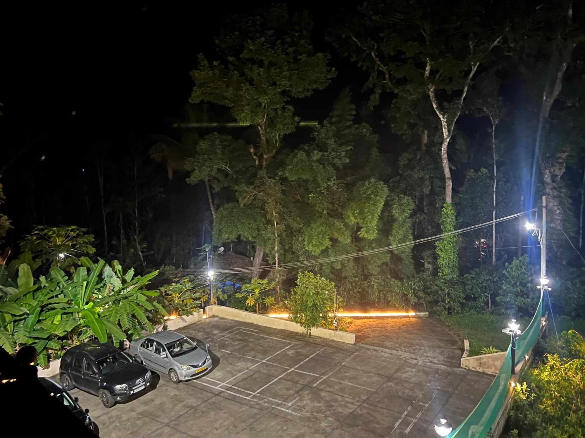 Sri Lakshmi Estates Apartman Siddāpur Kültér fotó